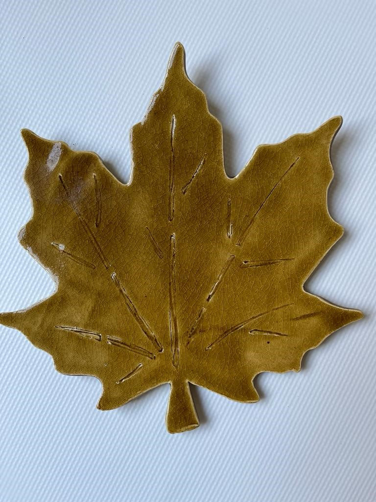 Golden Green Leaf Plate